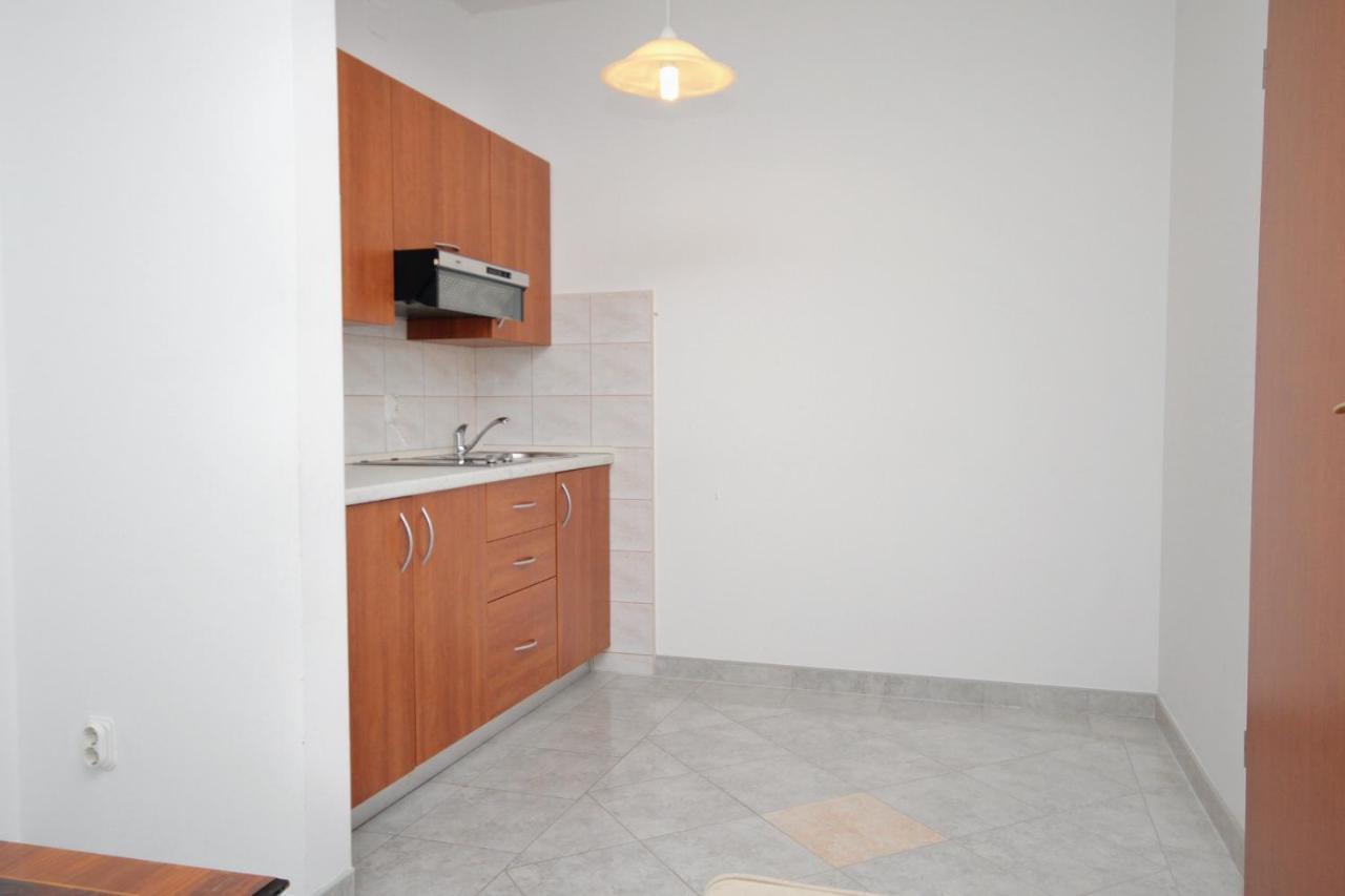Apartments And Rooms With Parking Space Njivice, Krk - 5458 Bagian luar foto