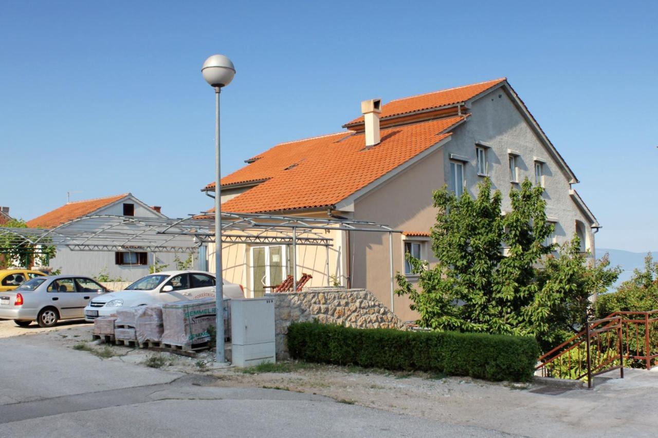 Apartments And Rooms With Parking Space Njivice, Krk - 5458 Bagian luar foto