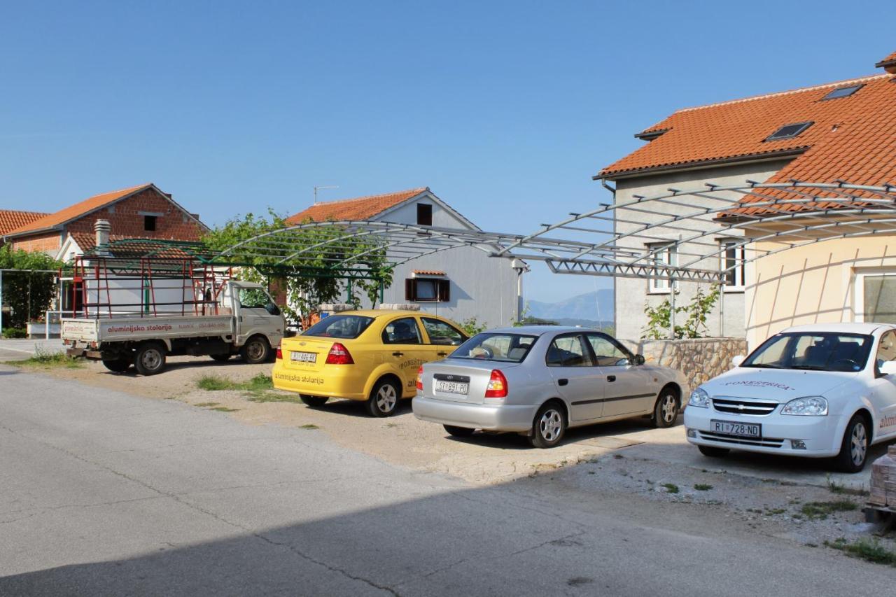 Apartments And Rooms With Parking Space Njivice, Krk - 5458 Bagian luar foto
