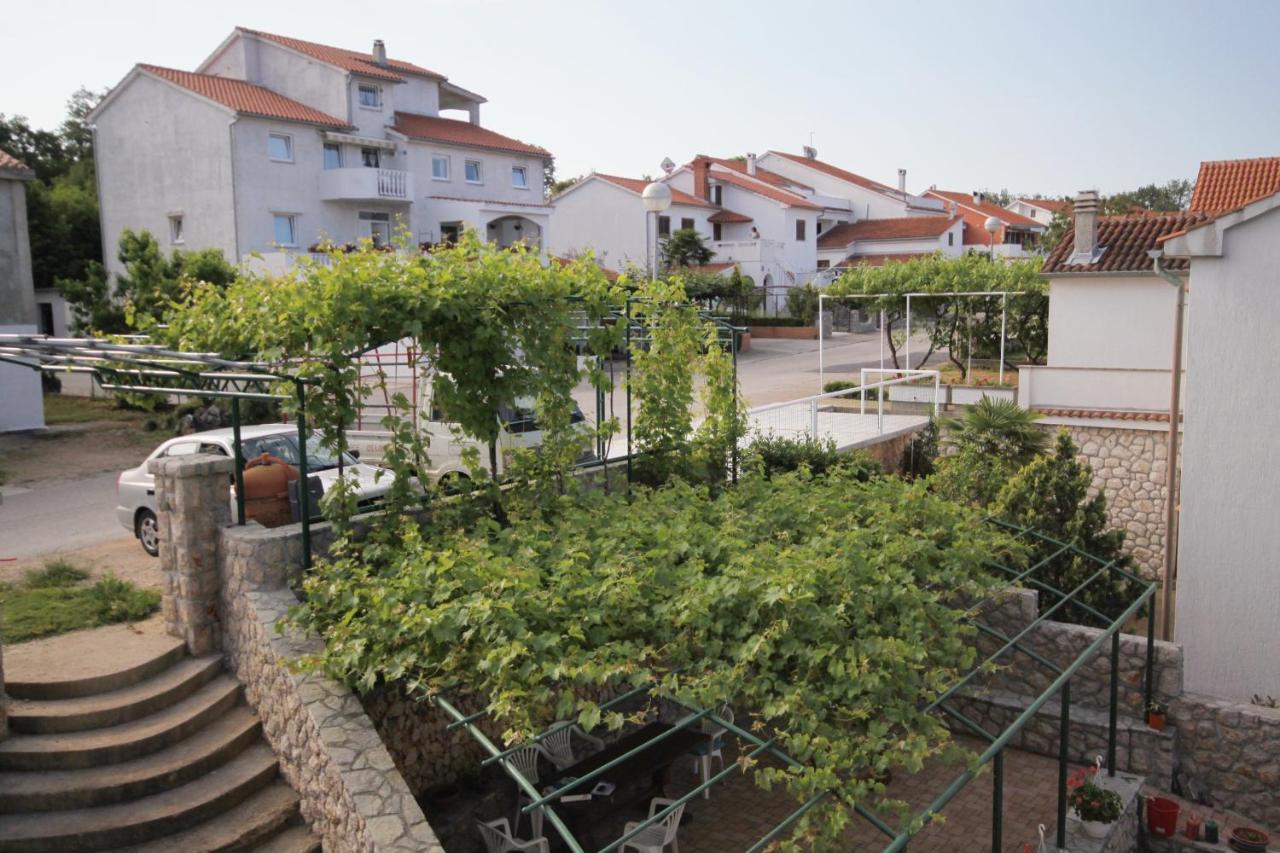 Apartments And Rooms With Parking Space Njivice, Krk - 5458 Bagian luar foto