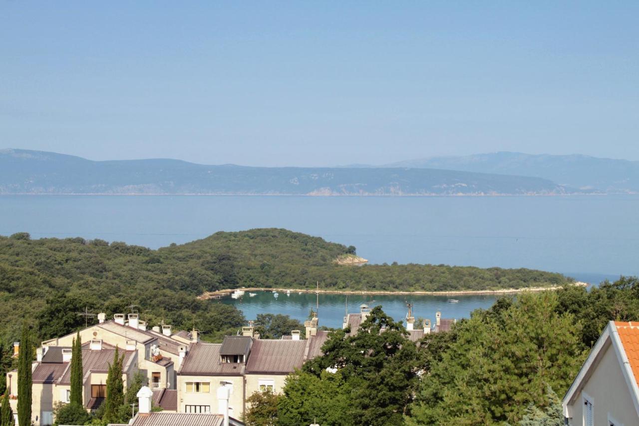 Apartments And Rooms With Parking Space Njivice, Krk - 5458 Bagian luar foto