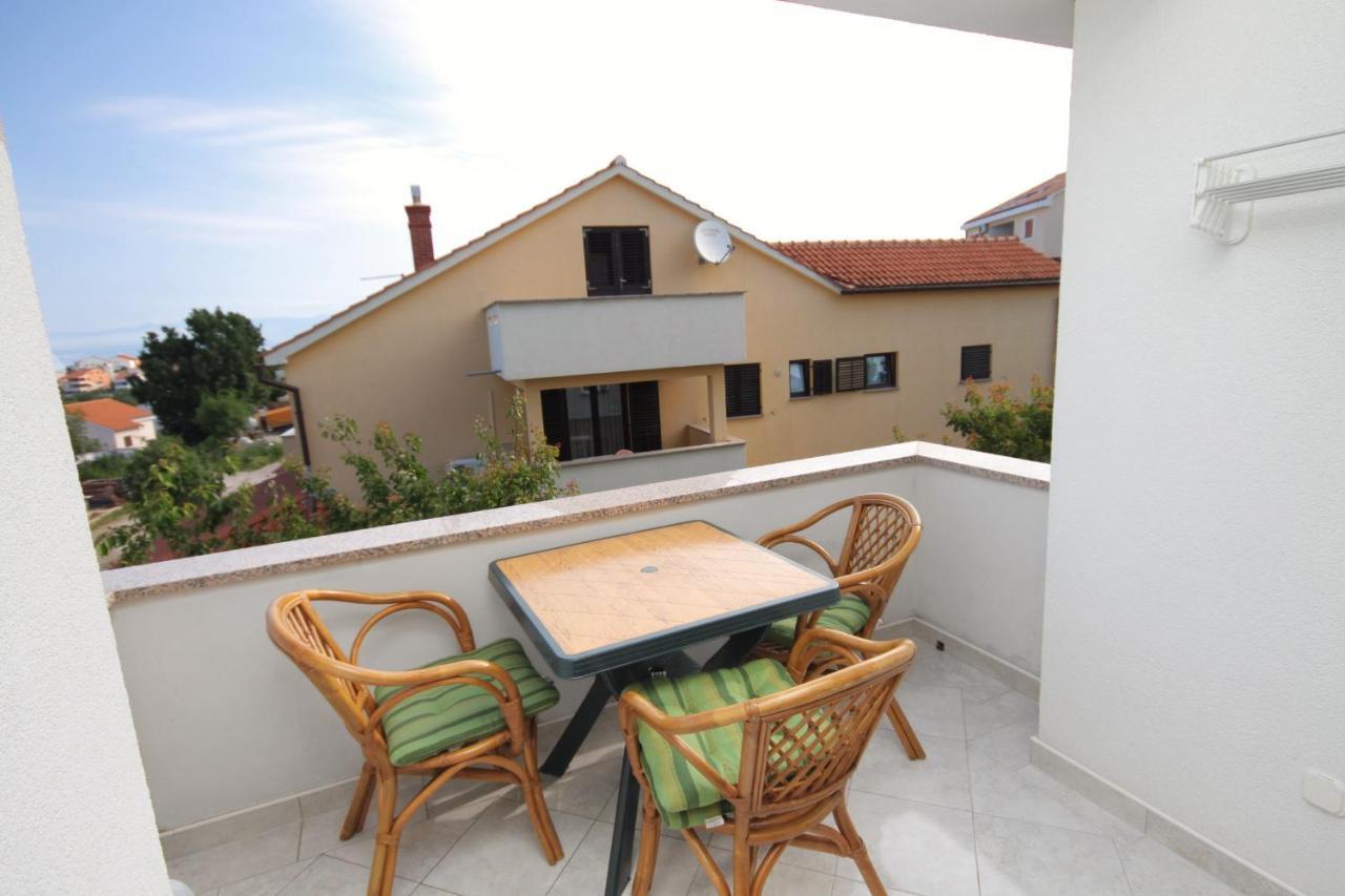 Apartments And Rooms With Parking Space Njivice, Krk - 5458 Bagian luar foto
